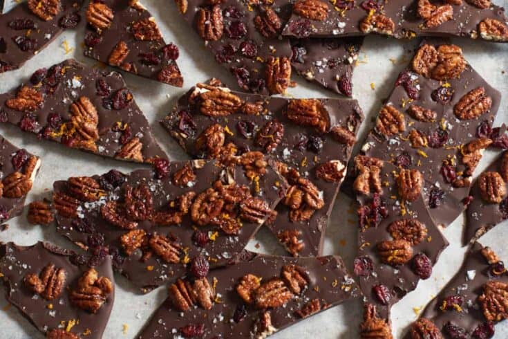 22 1118 cranberry pecan dark chocolate bark 0008
