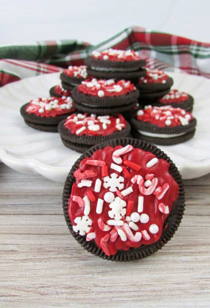 closeup of holiday peppermint oreo cookies