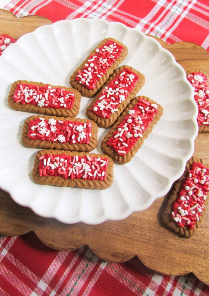 holiday peppermint biscoff cookies scaled