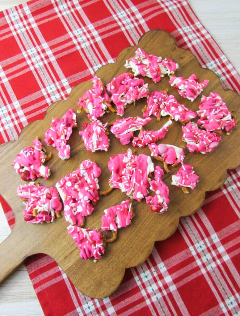 how to make valentines day pretzel candy